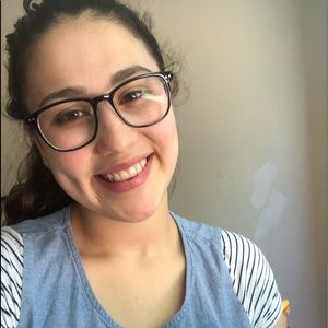 Meet your Posher, Claire